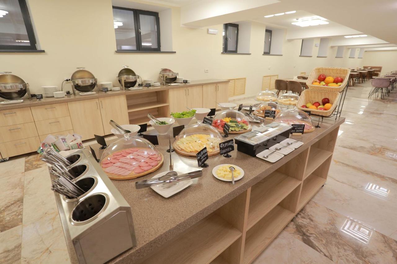 Infinity Plaza Block 1 Hotel Atirau Kültér fotó