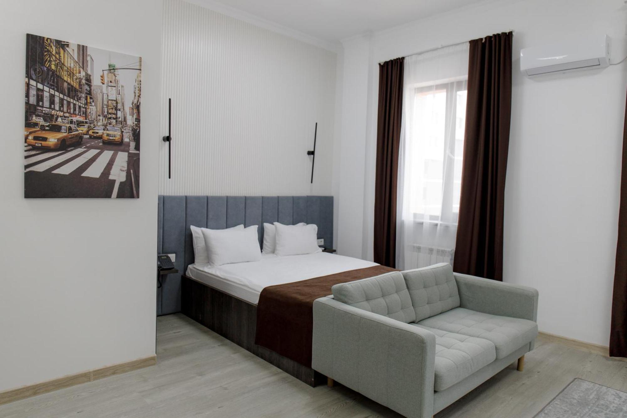 Infinity Plaza Block 1 Hotel Atirau Kültér fotó