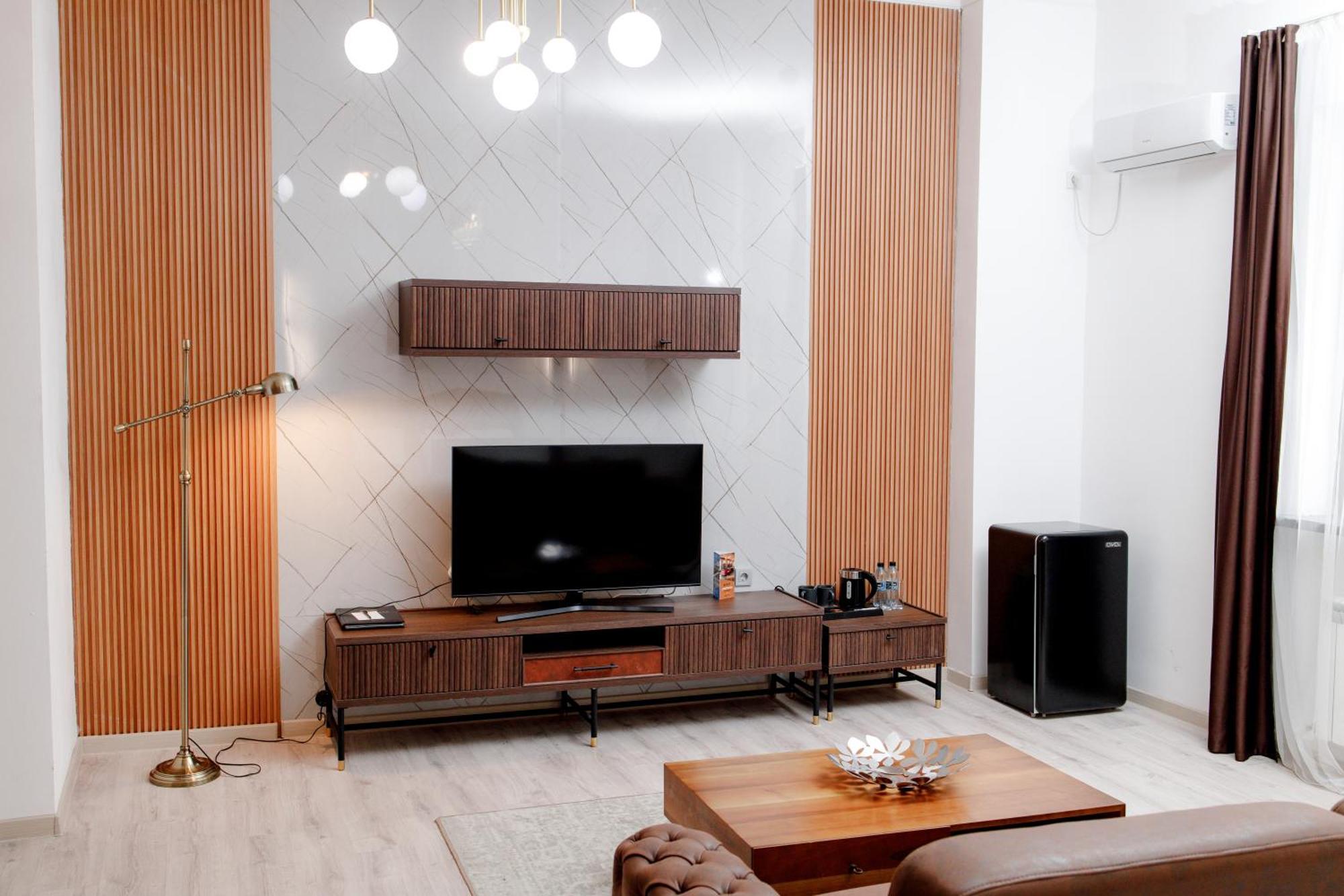Infinity Plaza Block 1 Hotel Atirau Kültér fotó
