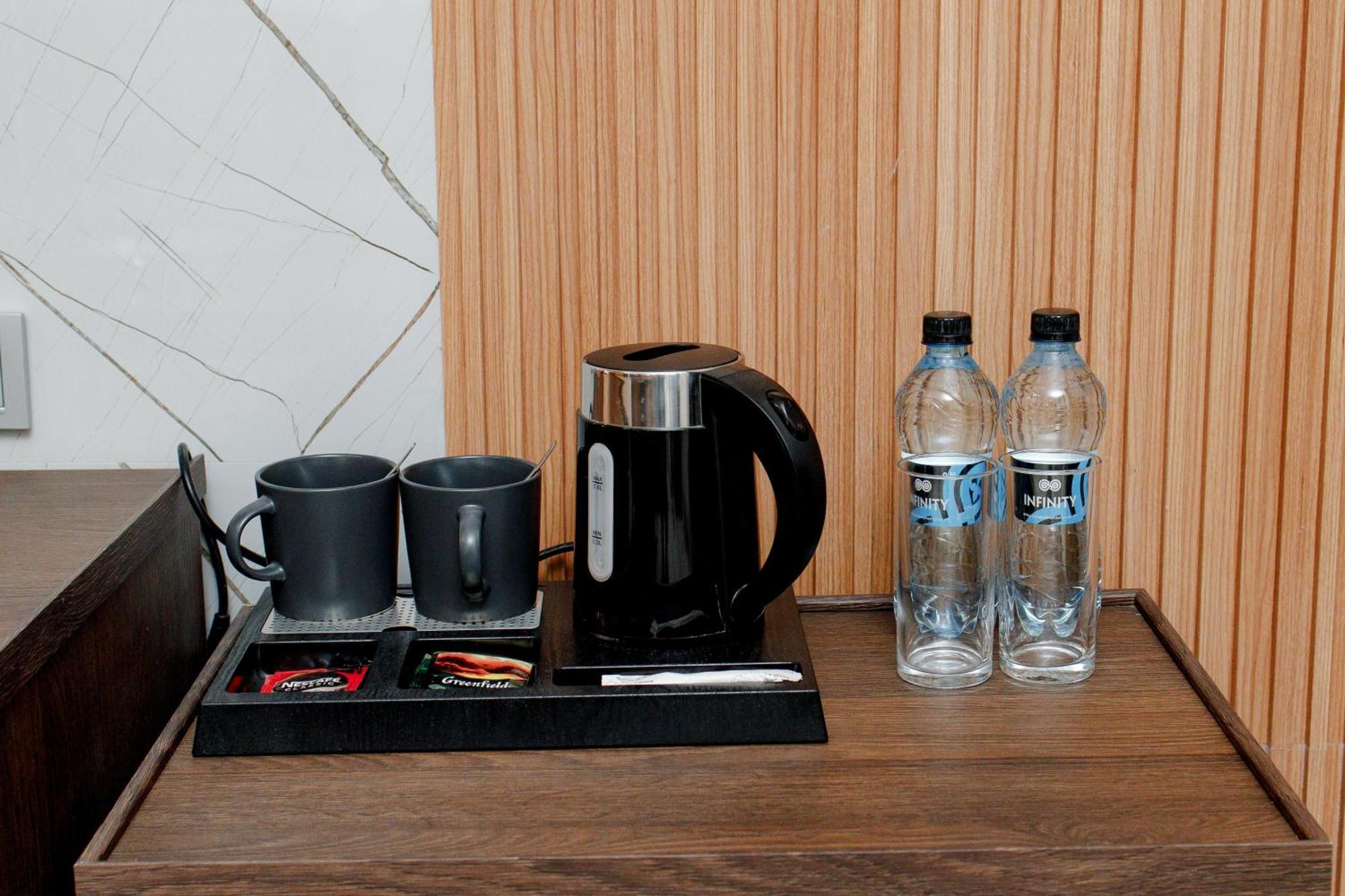Infinity Plaza Block 1 Hotel Atirau Kültér fotó