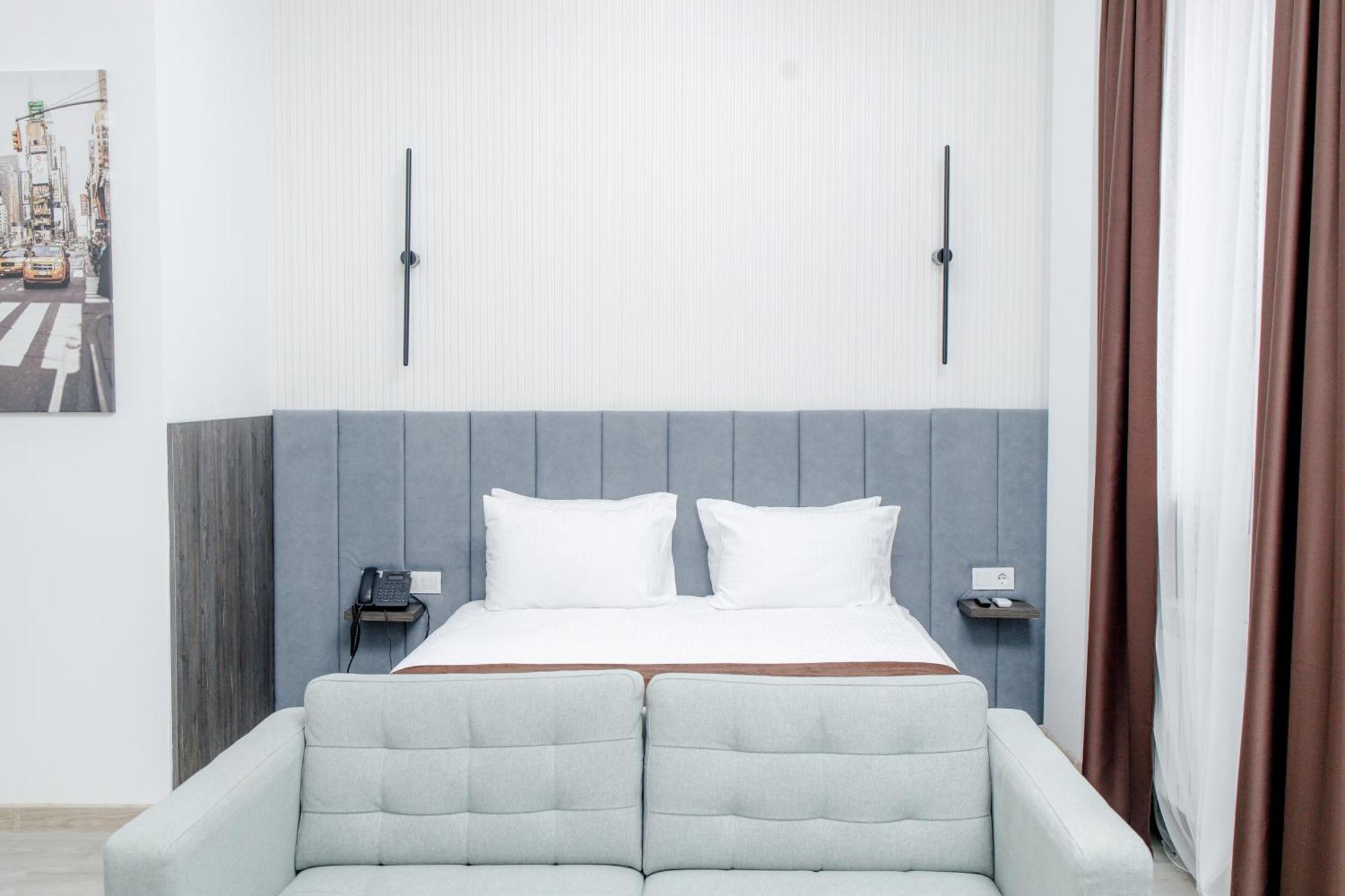 Infinity Plaza Block 1 Hotel Atirau Kültér fotó