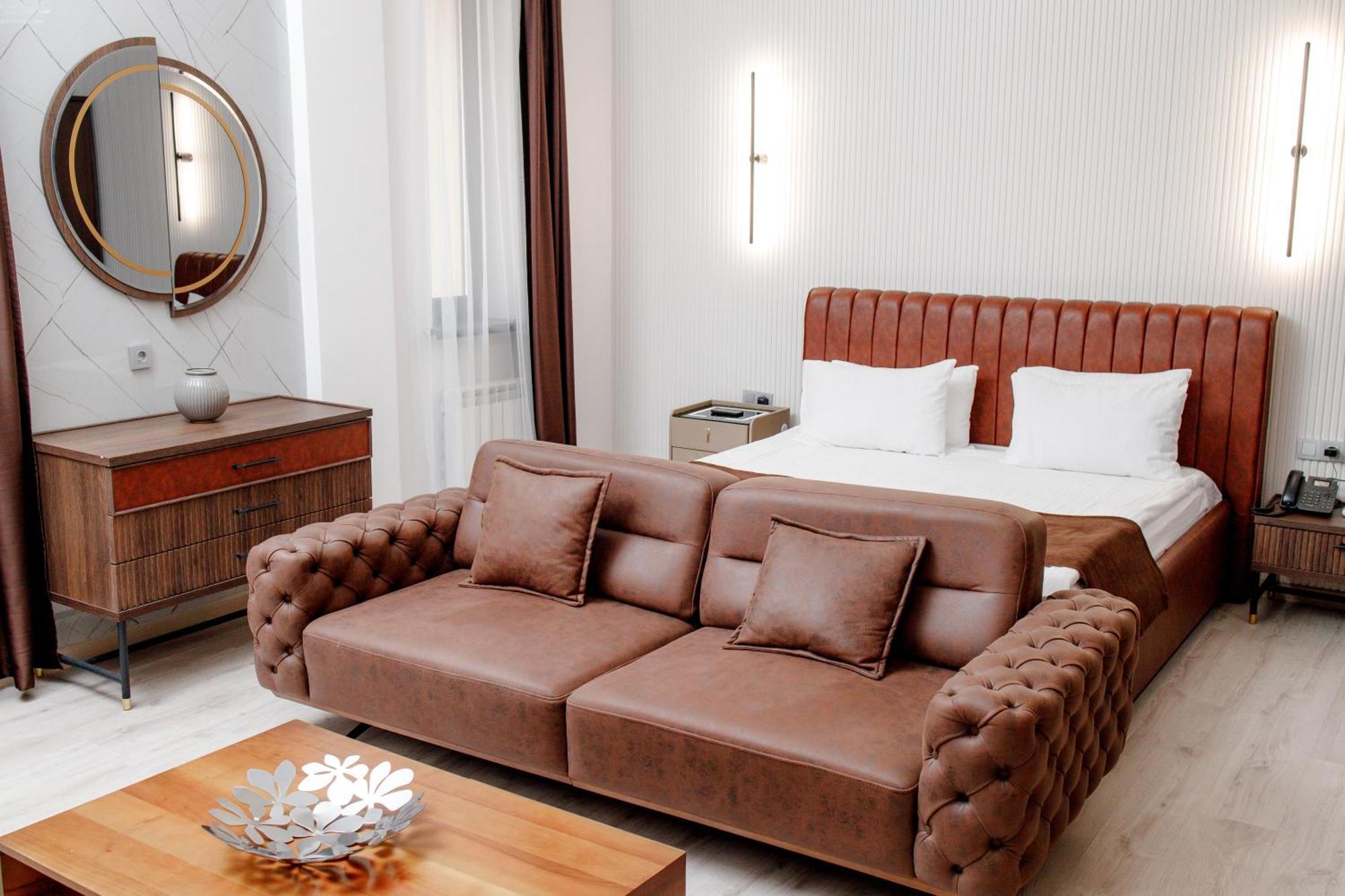 Infinity Plaza Block 1 Hotel Atirau Kültér fotó