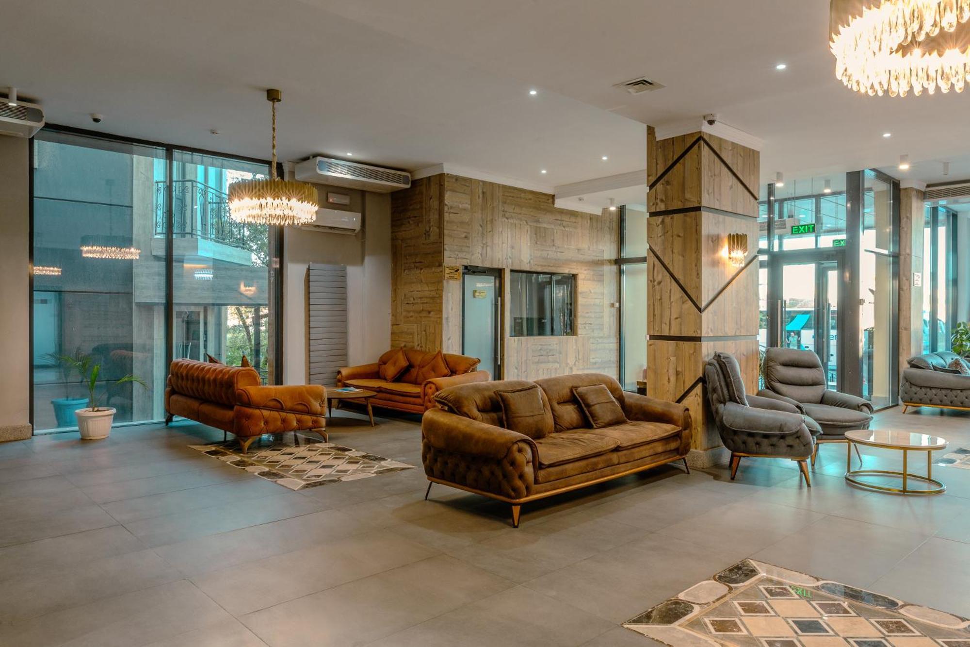 Infinity Plaza Block 1 Hotel Atirau Kültér fotó